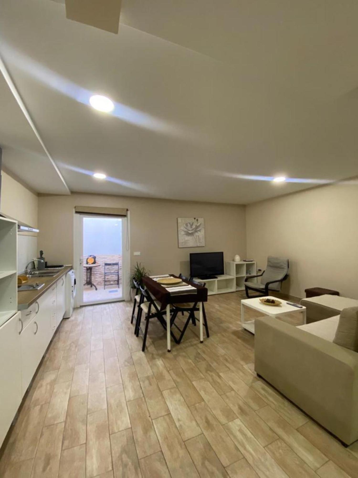 Apartamentos Albeniz Algeciras Bagian luar foto